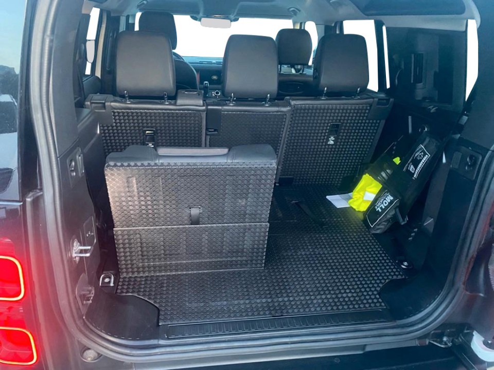 Land Rover Defender 110 SE - foto 8