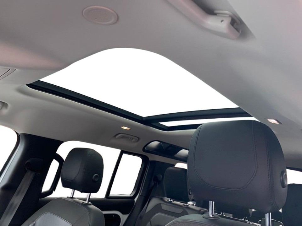 Land Rover Defender 110 SE - foto 7