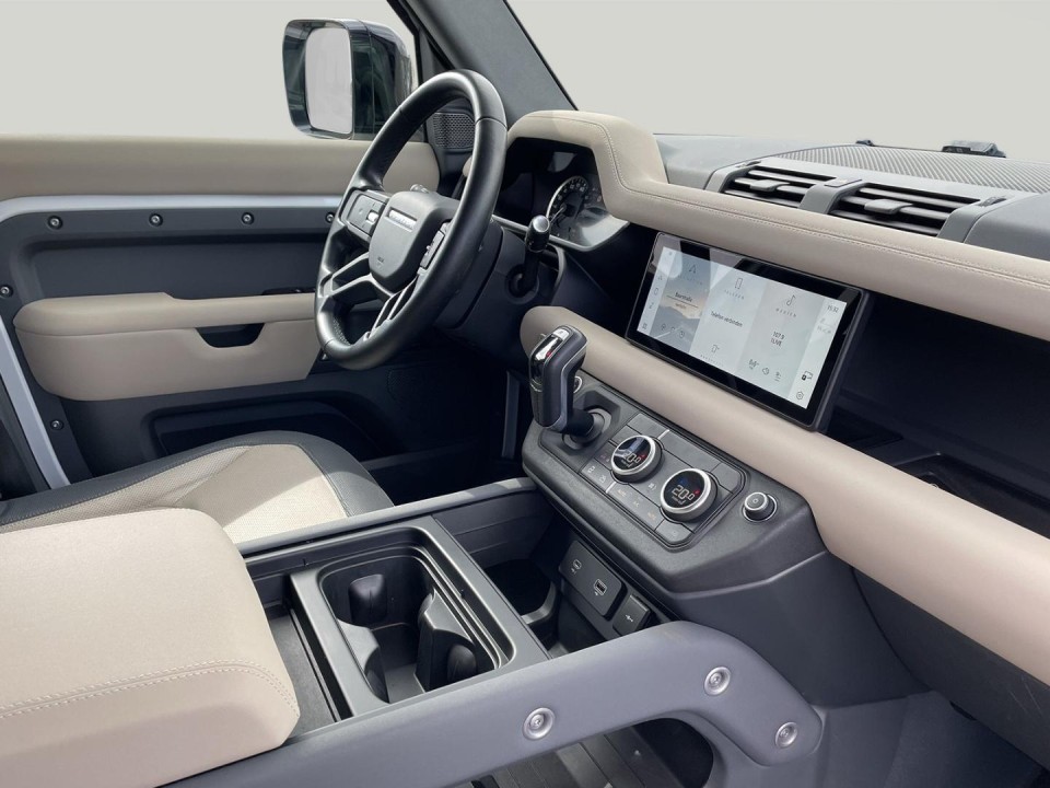 Land Rover Defender D200 X-Dynamic SE - foto 10