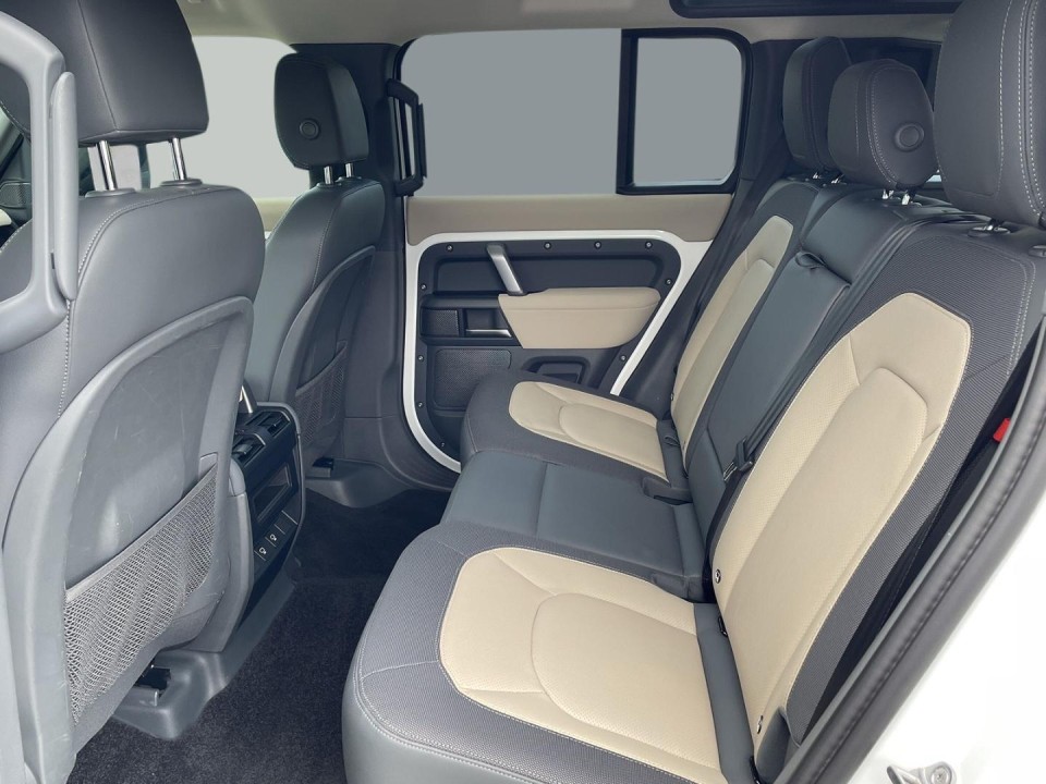 Land Rover Defender D200 X-Dynamic SE - foto 7