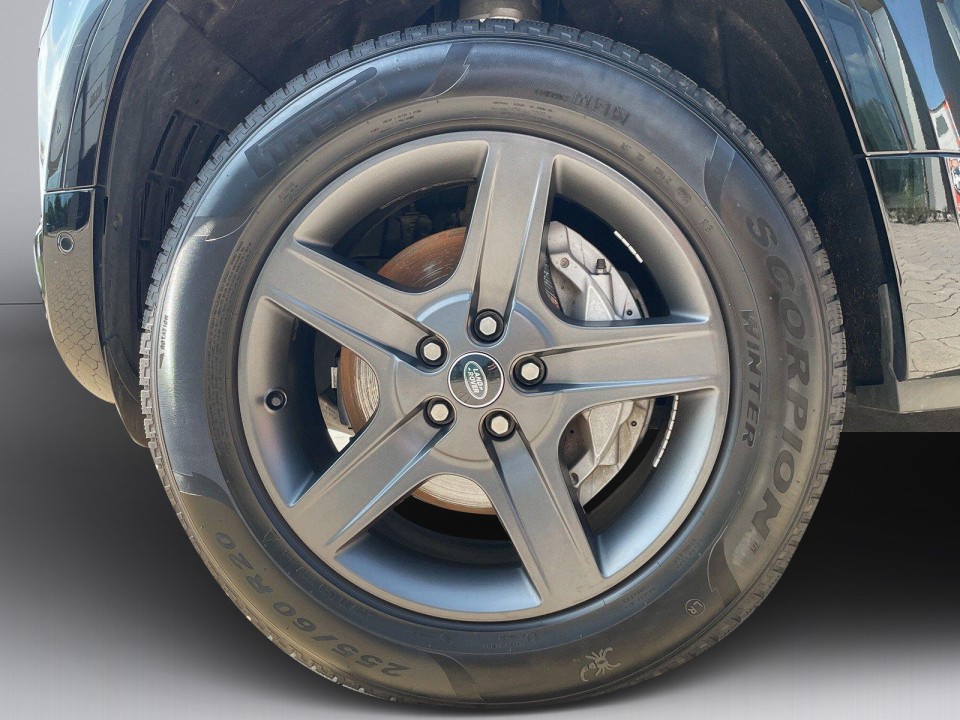 Land Rover Defender 90 D300 X-Dynamic - foto 11