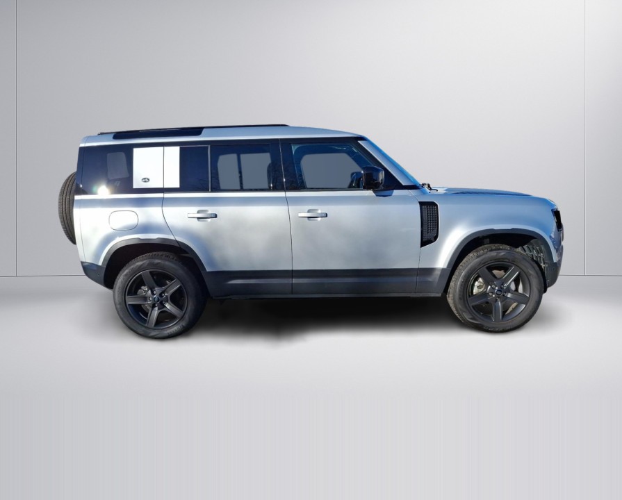 Land Rover Defender 110 D250 SE (2)