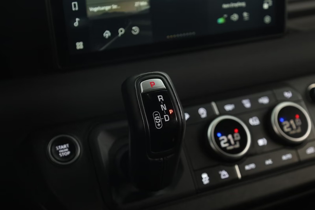 Land Rover Defender D250 X-Dynamic S - foto 14