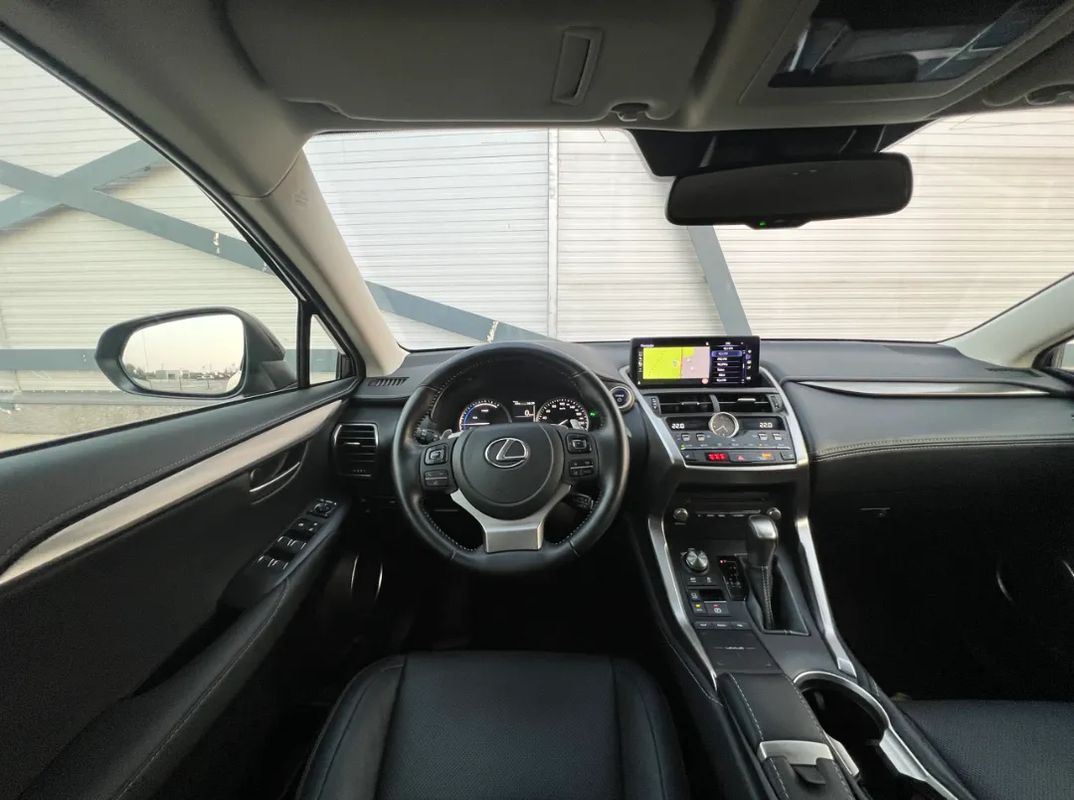 Lexus Seria NX 300H AWD Executive Premium - foto 7
