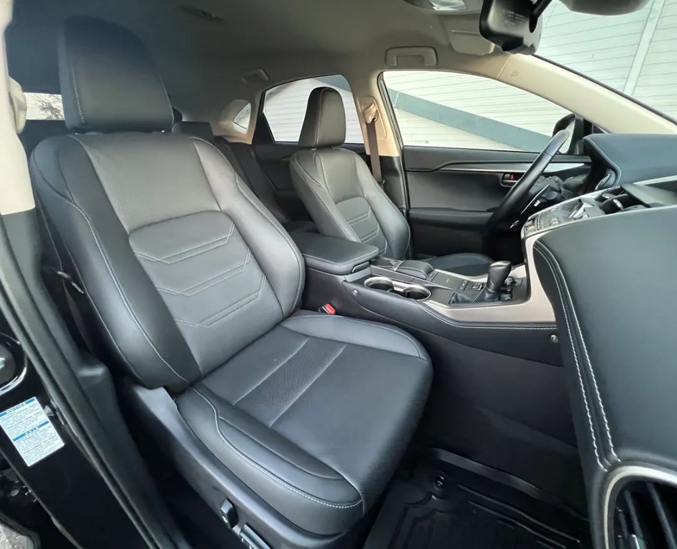 Lexus Seria NX 300H AWD Executive Premium - foto 15