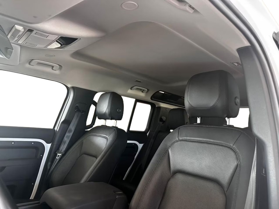 Land Rover Defender 110 D250 - foto 11