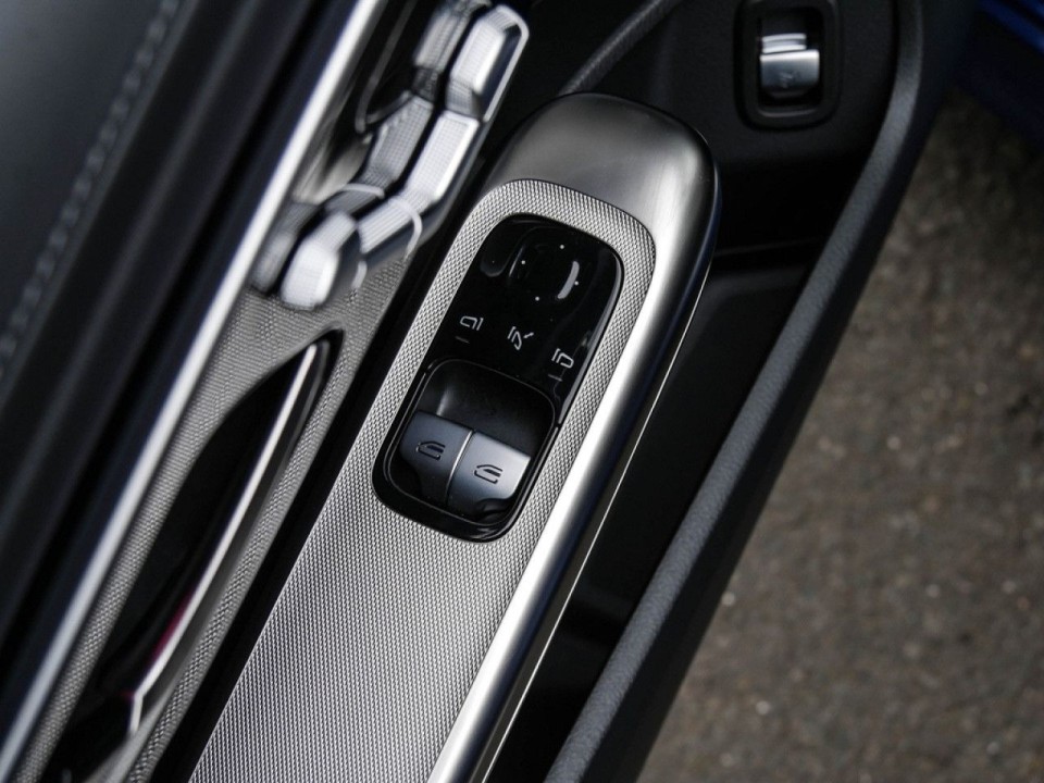 Mercedes-Benz CLE 180 AMG - foto 16