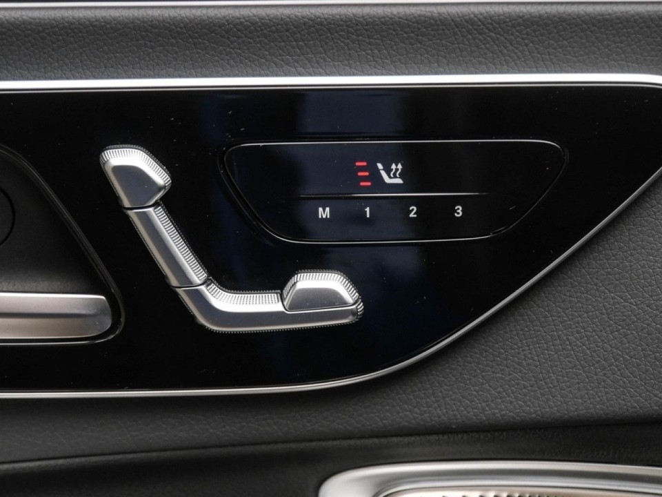 Mercedes-Benz CLE 180 AMG - foto 17