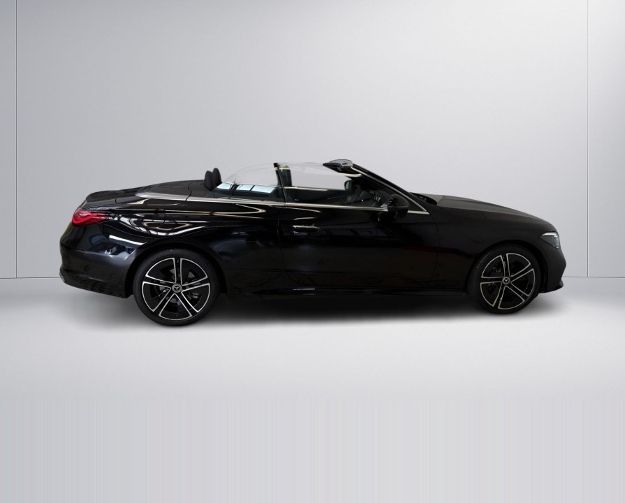 Mercedes-Benz CLE 200 (2)