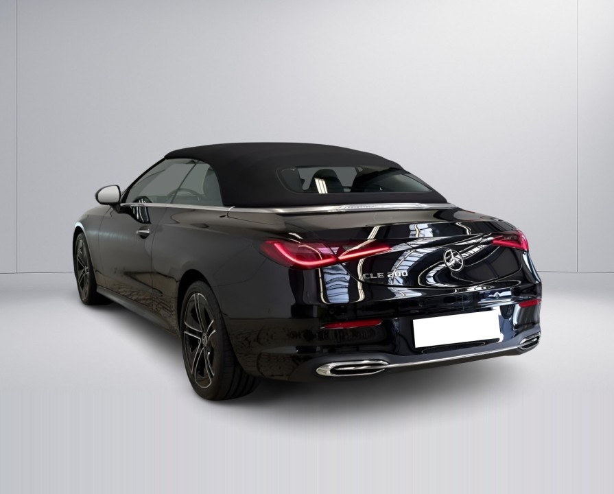 Mercedes-Benz CLE 200 - foto 9