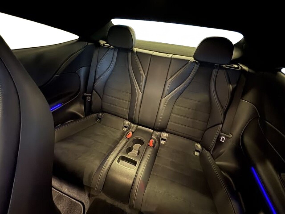 Mercedes-Benz CLE 200 AMG - foto 16