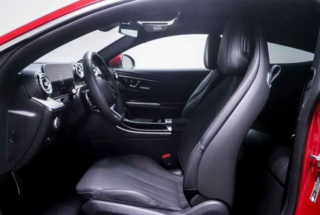 Mercedes-Benz CLE 200 4MATIC AMG (5)