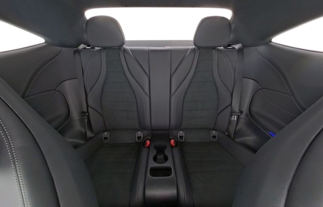 Mercedes-Benz CLE 200 (4)