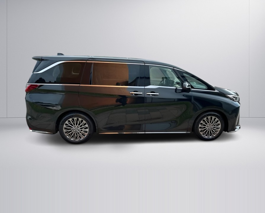 Lexus LM 350h Executive (2)