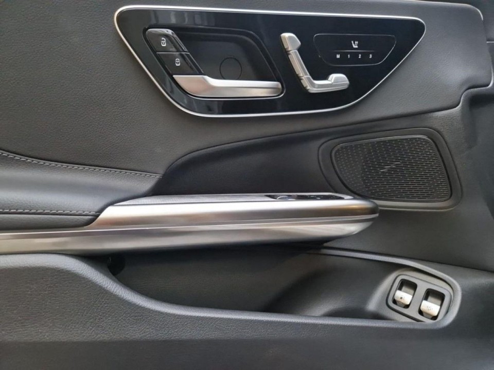 Mercedes-Benz CLE 300e AMG - foto 11