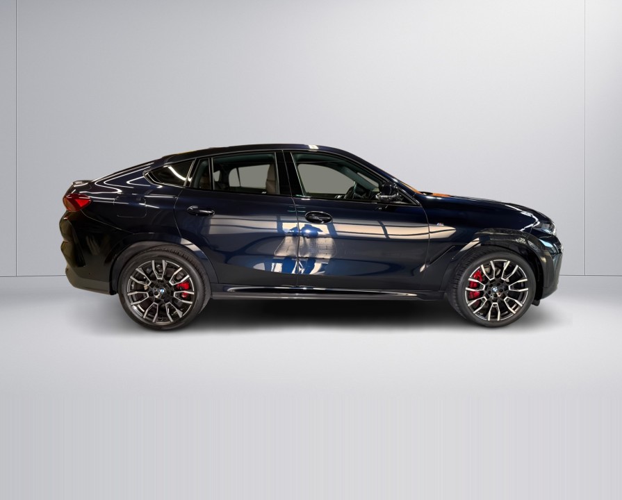 BMW X6 xDrive40i M-Sport (2)