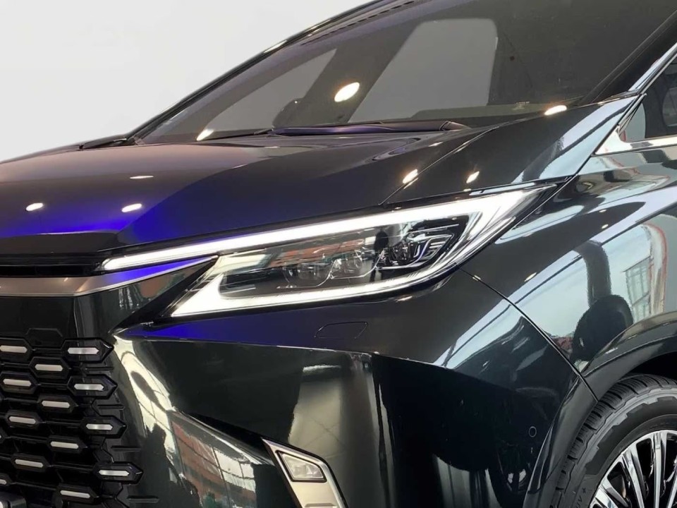 Lexus LM 350h Executive - foto 14