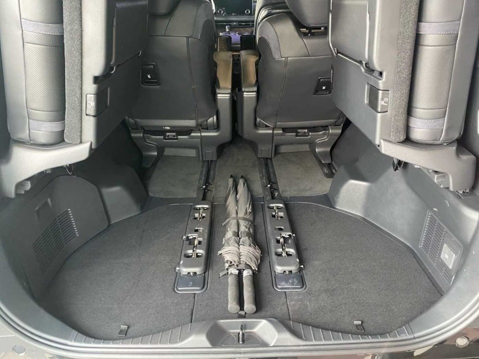 Lexus LM 350h Executive - foto 13