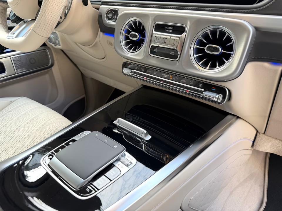 Mercedes-Benz G 63 AMG - foto 17