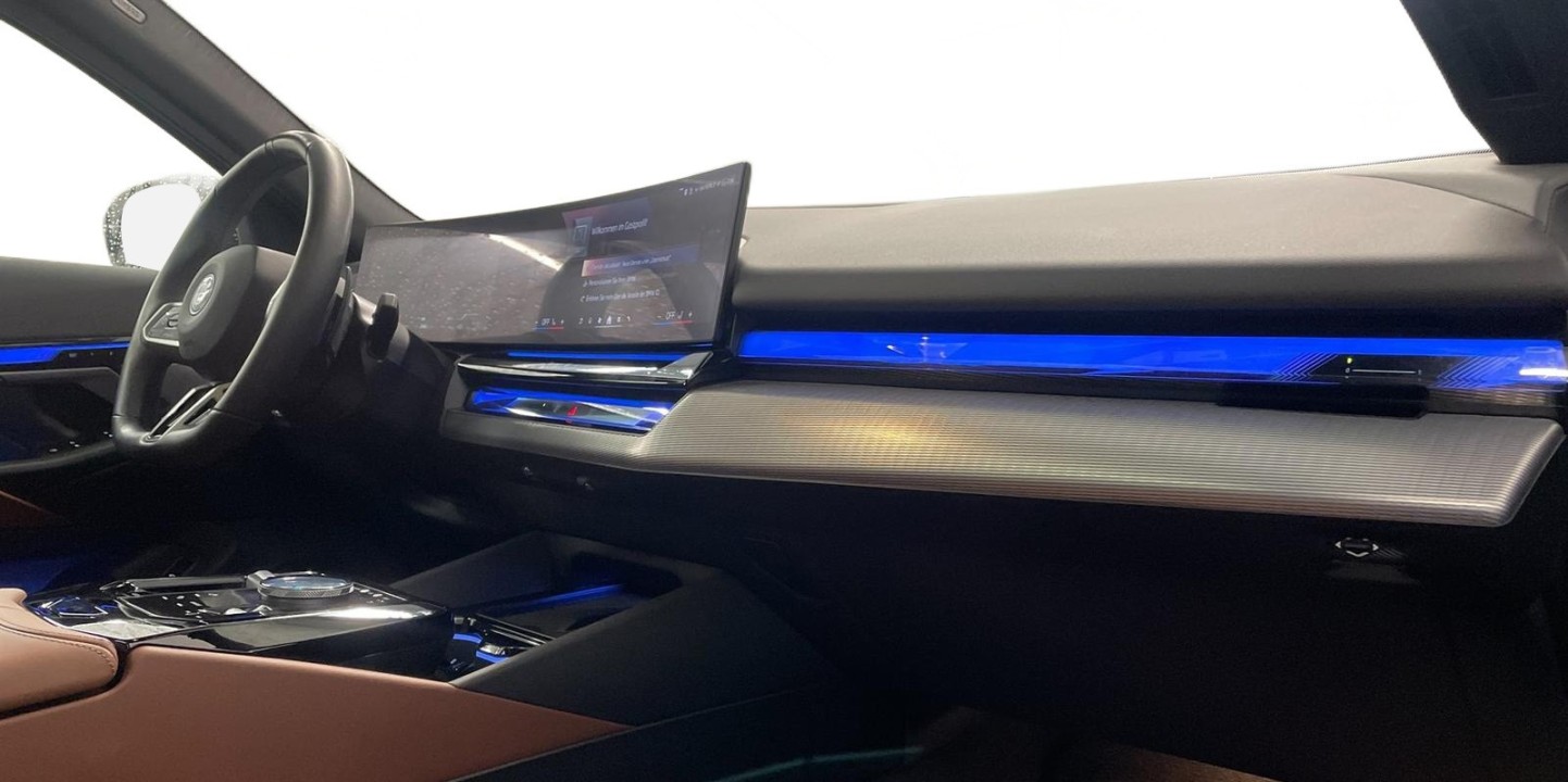 BMW Seria 5 xDrive550e M-Sport - foto 7