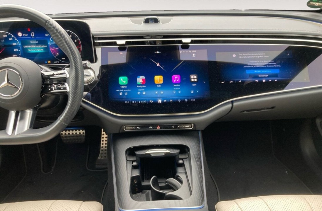 Mercedes-Benz E 200 AMG - foto 13