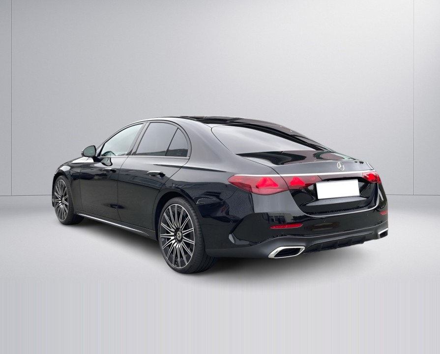 Mercedes-Benz E 200 AMG (5)