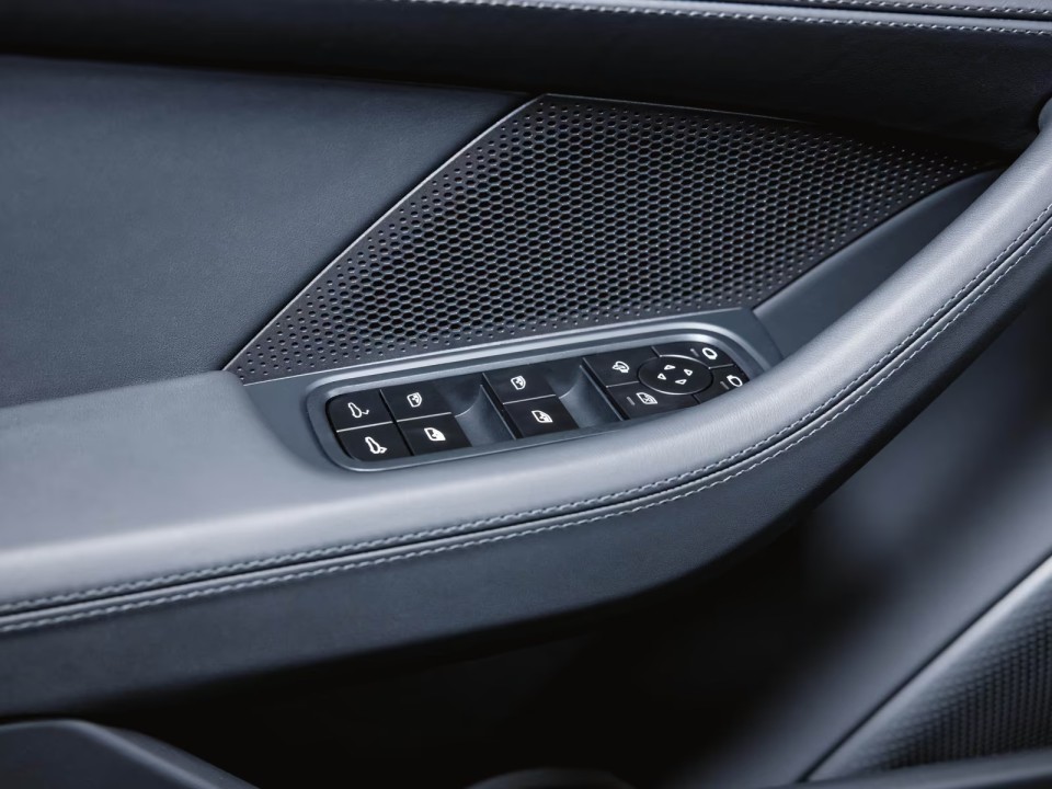 Porsche Panamera Sport - foto 26