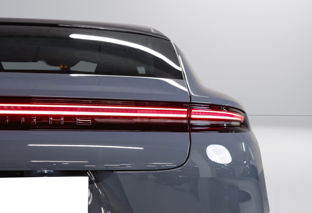 Porsche Panamera Sport - foto 35