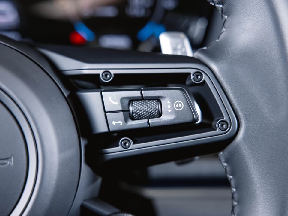 Porsche Panamera Sport - foto 11