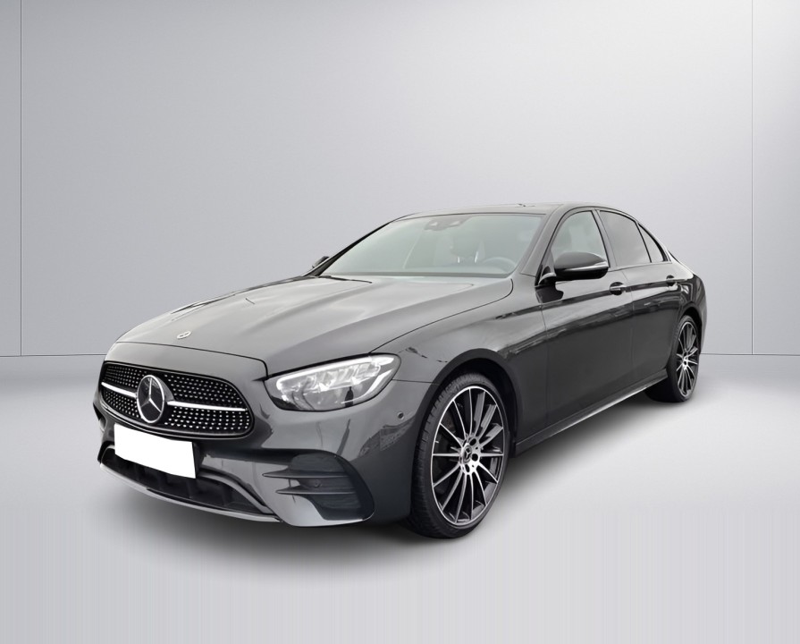 Mercedes-Benz E 300d 4MATIC AMG - foto 7