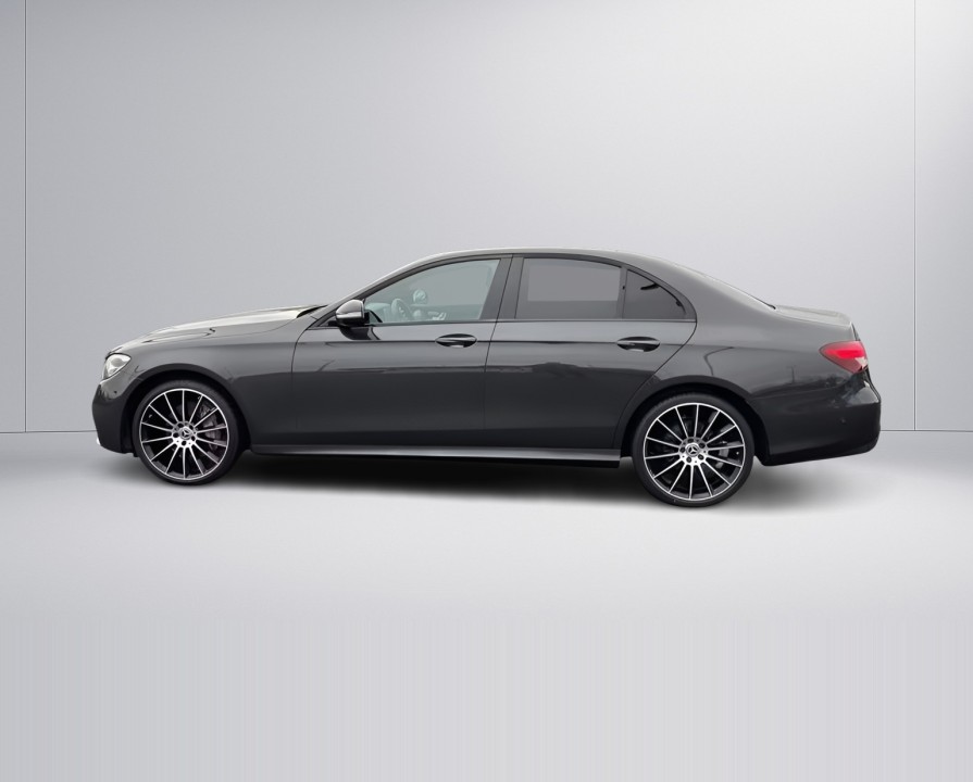 Mercedes-Benz E 300d 4MATIC AMG - foto 6