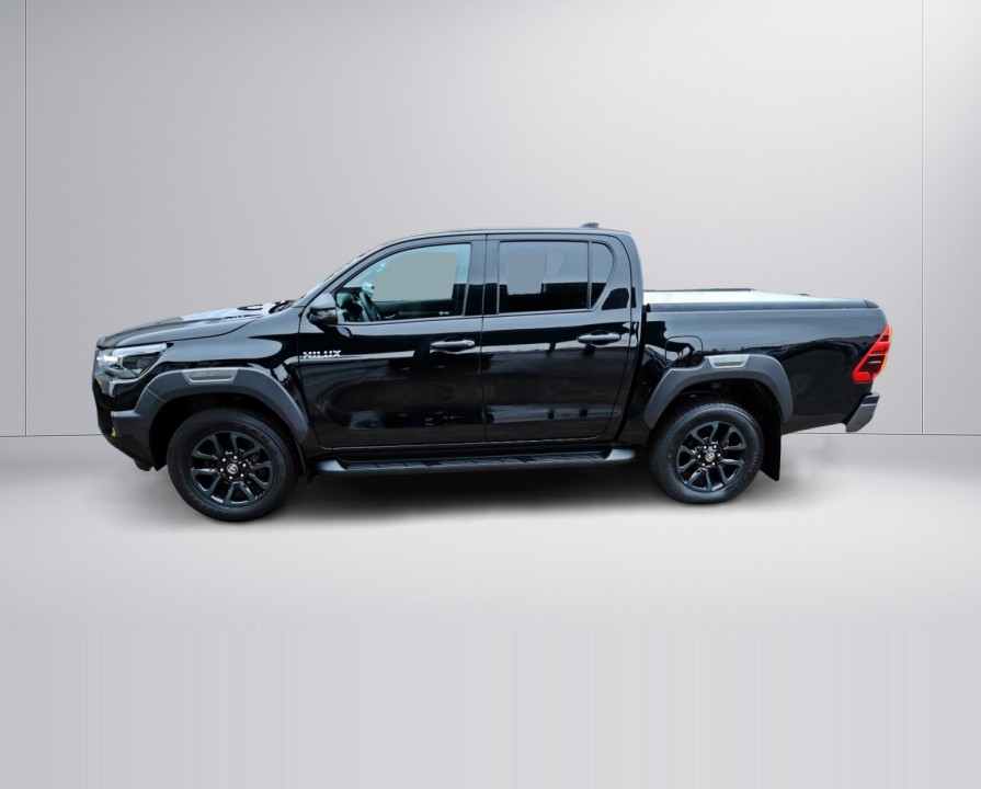 Toyota Hilux Invincible 2.8D - foto 8