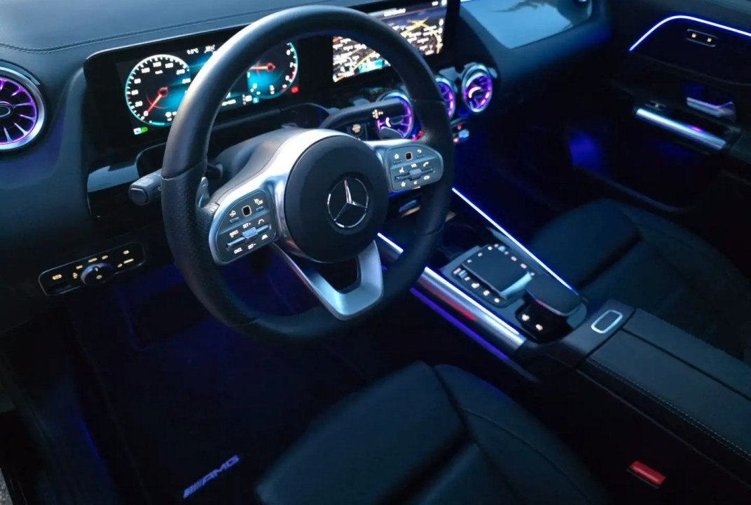 Mercedes-Benz GLA AMG 45 4MATIC - foto 13