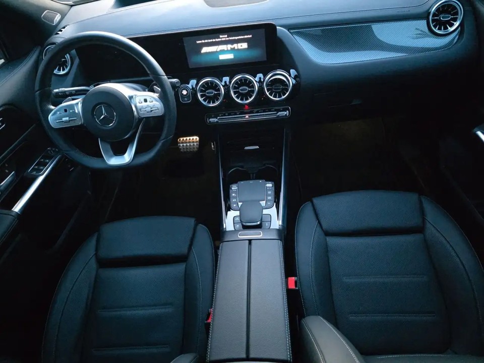 Mercedes-Benz GLA AMG 45 4MATIC - foto 14