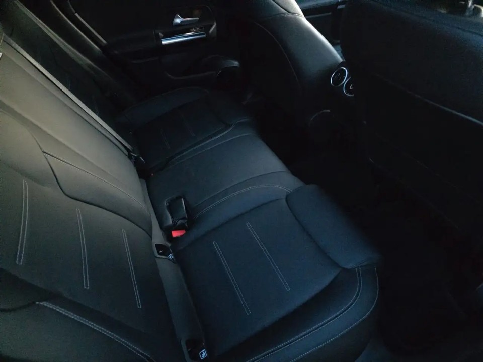 Mercedes-Benz GLA AMG 45 4MATIC - foto 12