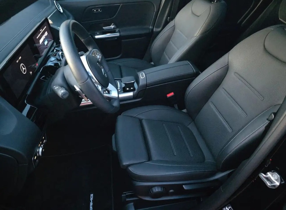 Mercedes-Benz GLA AMG 45 4MATIC - foto 11