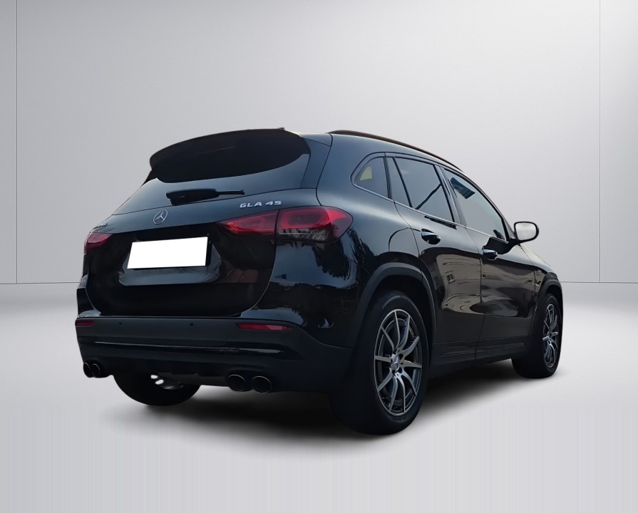 Mercedes-Benz GLA AMG 45 4MATIC (4)