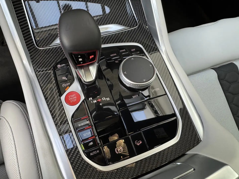 BMW X6 M Competition - foto 11