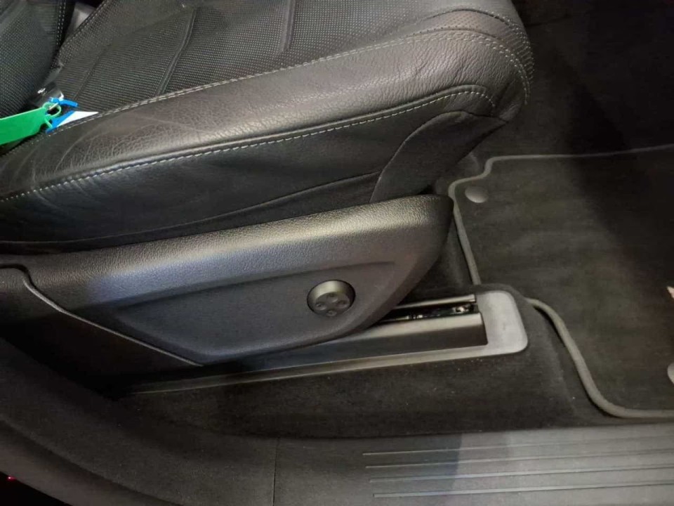 Mercedes-Benz GLE 350e 4MATIC AMG Line - foto 15