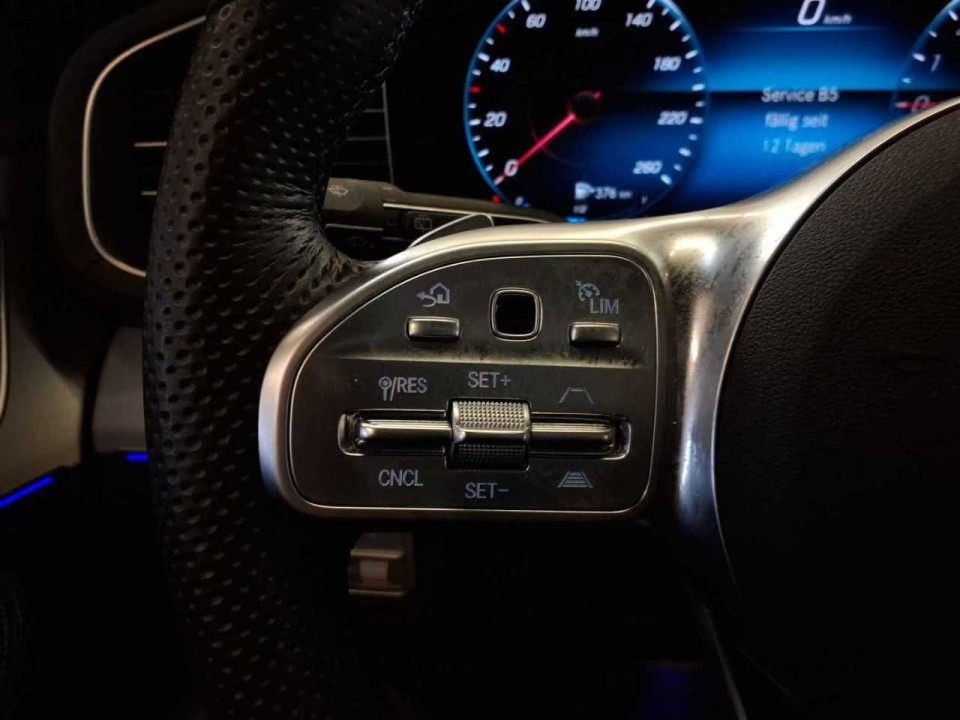 Mercedes-Benz GLE 350e 4MATIC AMG Line - foto 7