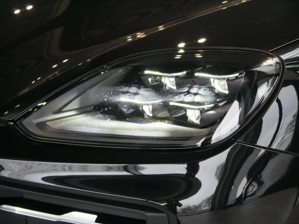 Porsche Cayenne Coupe GTS - foto 25