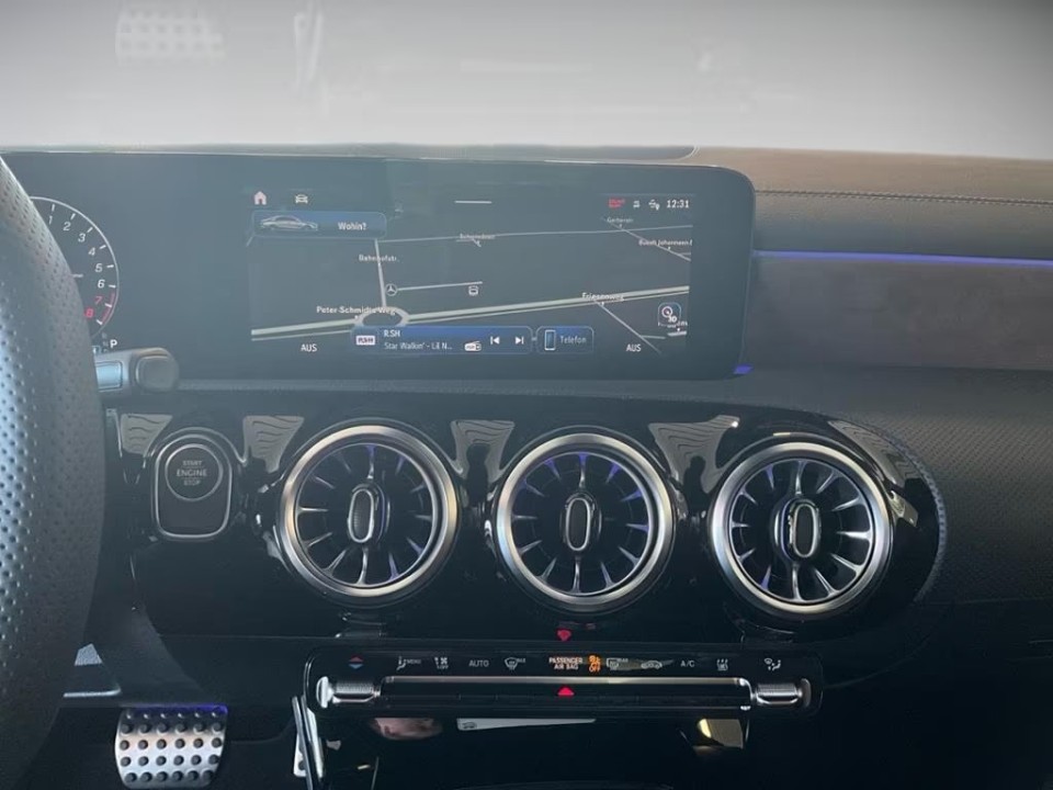 Mercedes-Benz CLA 250e AMG - foto 9