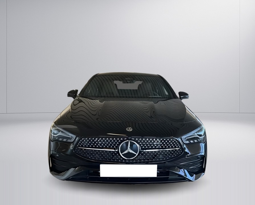Mercedes-Benz CLA 250e AMG (2)