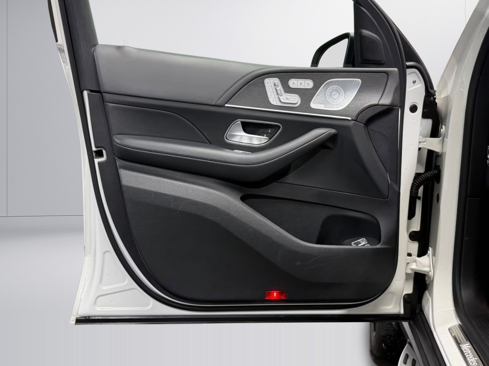 Mercedes-Benz GLS 400d 4MATIC AMG Line - foto 27