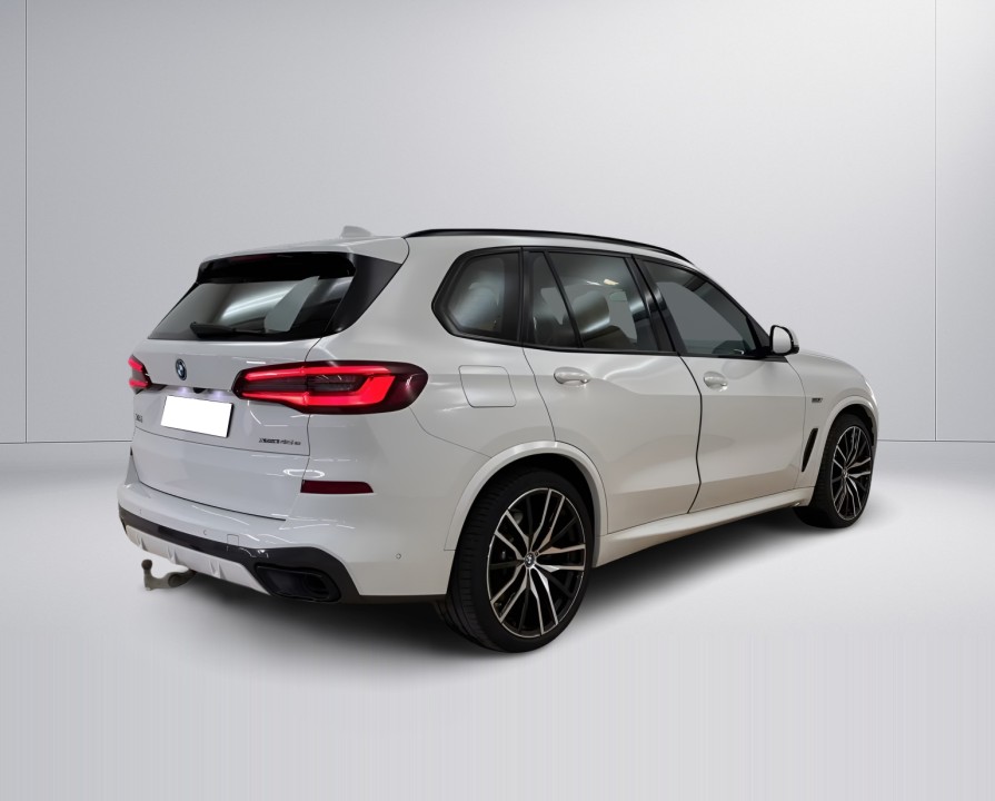 BMW X5 xDrive45e M-Sport (4)