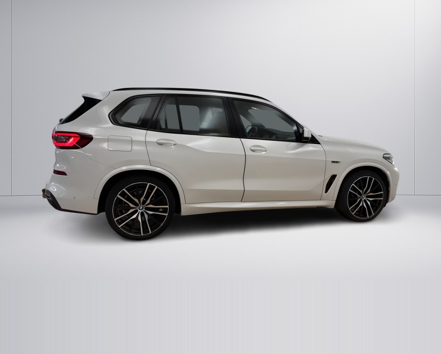 BMW X5 xDrive45e M-Sport (3)