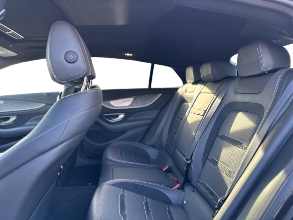 Mercedes-Benz AMG GT 4 43 4MATIC - foto 8