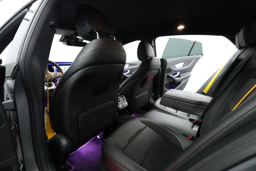 Mercedes-Benz AMG GT 53 4MATIC+ - foto 11