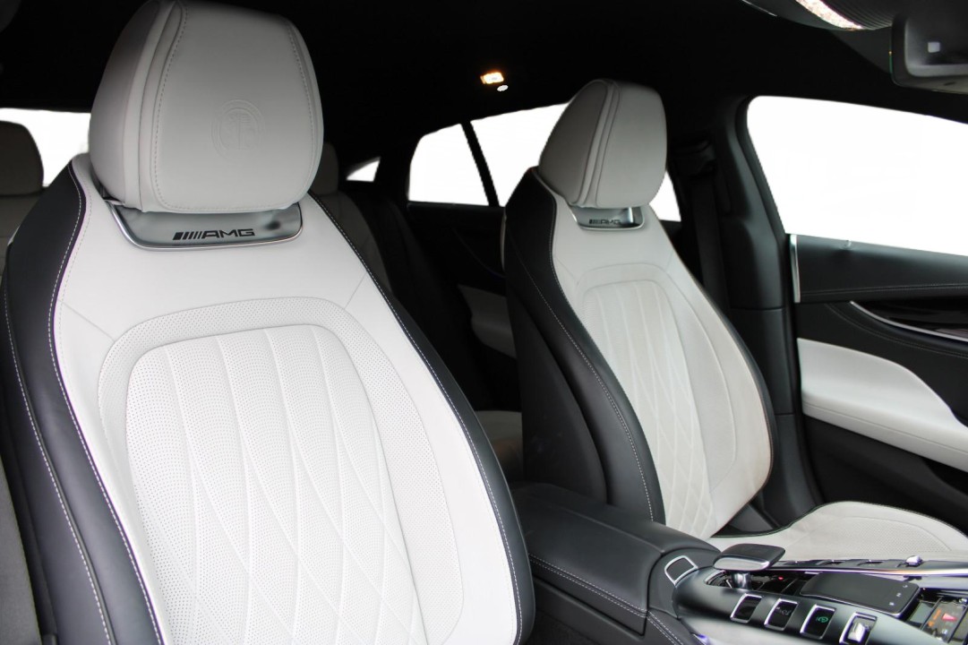 Mercedes-Benz AMG GT 4 43 4MATIC+ - foto 14