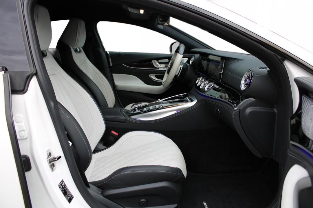 Mercedes-Benz AMG GT 4 43 4MATIC+ - foto 15
